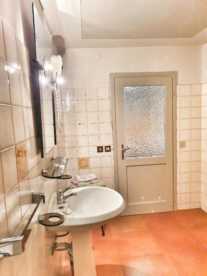 B&B Il Pettirosso Malonno Экстерьер фото