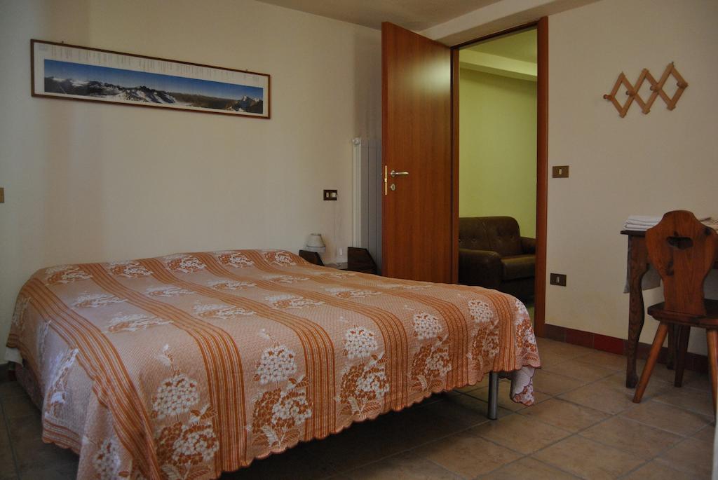 B&B Il Pettirosso Malonno Номер фото